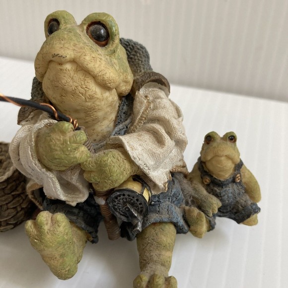 Father & Son Fly Fishing Boyds Bears & Friends Frog Resin Figurine 4 x 4 x 3 in - Picture 13 of 14